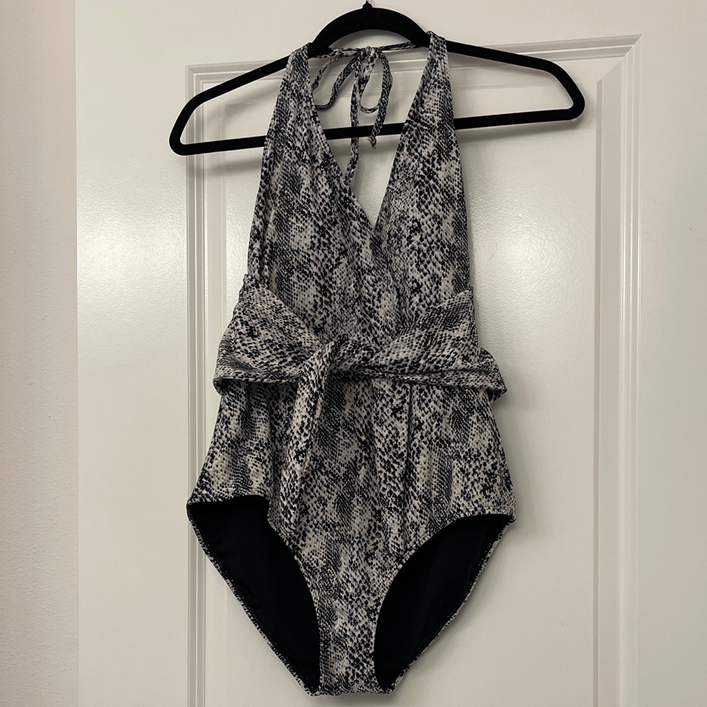 Jones New York Monochrome Patterned One Piece Swimsuit